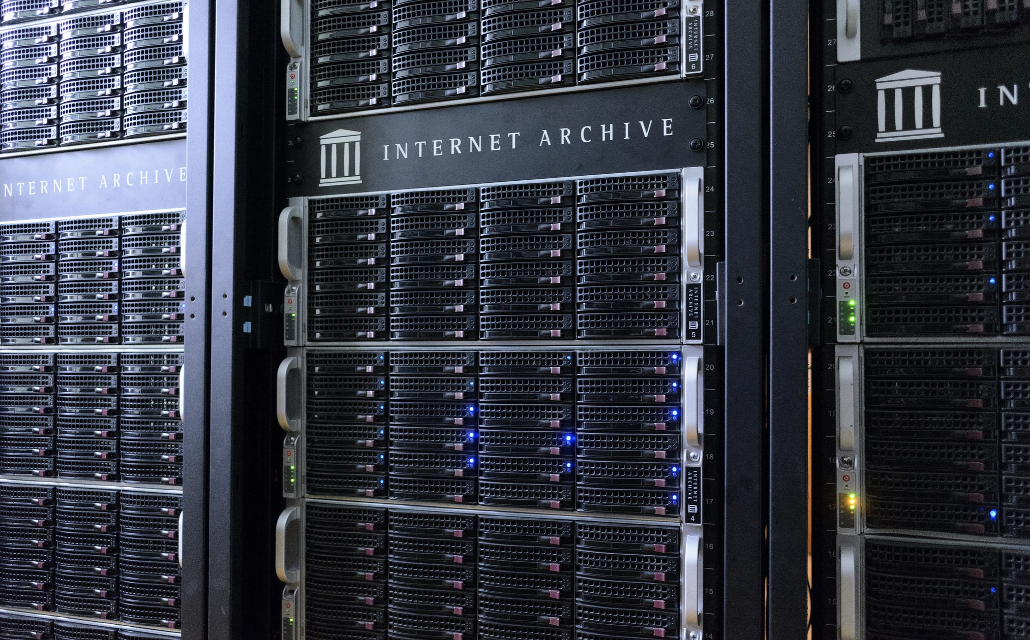 Internet Archive leidet unter Cyberattacken, Hacker verschicken Emails