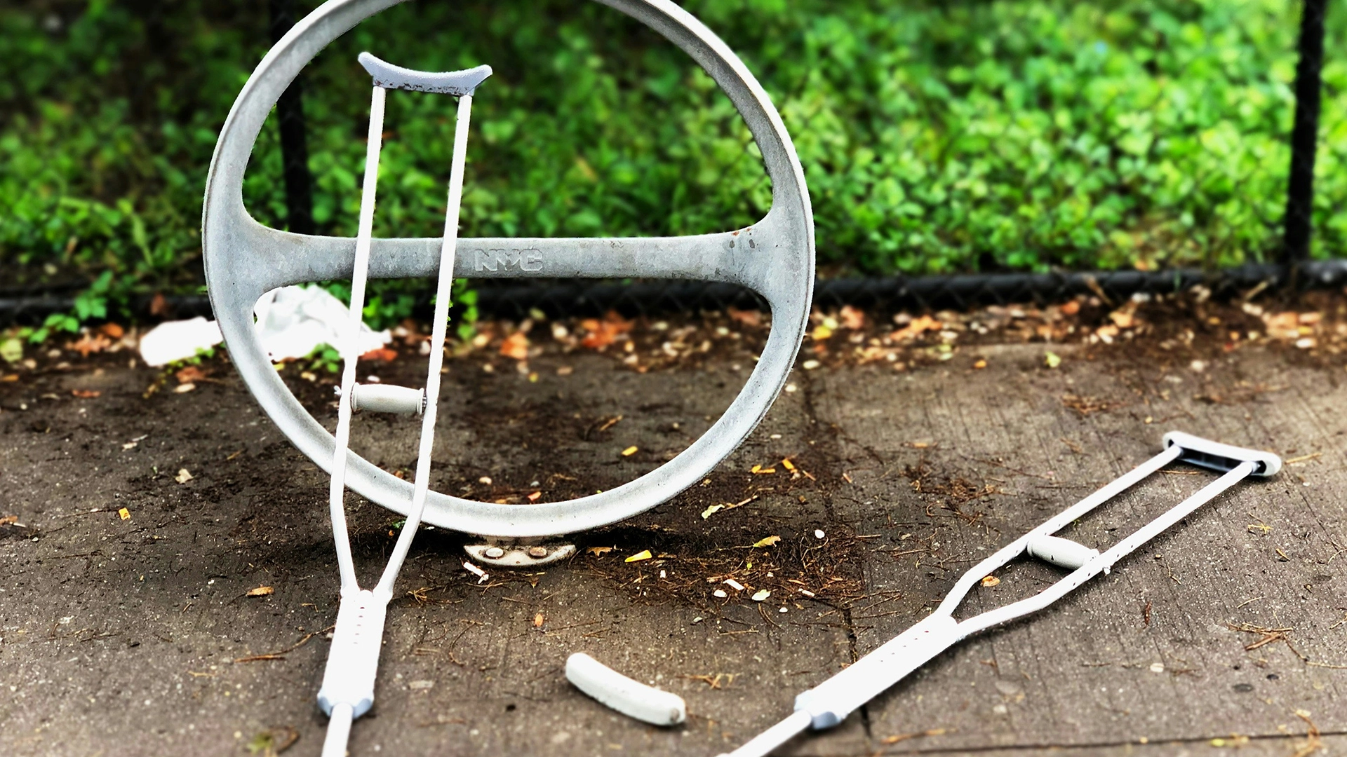 Tragbares KI-Gerät hilft Schlaganfall-Überlebenden, Stürze in der Reha zu vermeiden