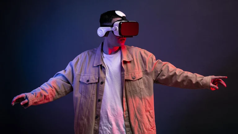 Der Aufstieg von VR-Raves und digitaler Drogenkultur Der Aufstieg von VR-Raves und digitaler Drogenkultur